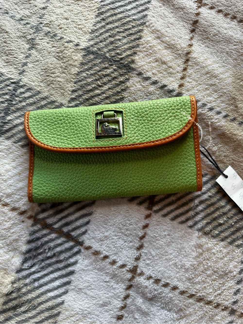 Dooney & Bourke Apple Green Leather Card & Key Holder with Brown Trim - Picture 3 of 5